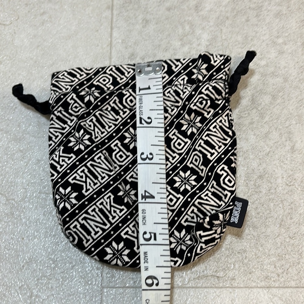 Victoria's Secret PINK Black and White Patterned Drawstring Bag Small - Picture 4 of 6